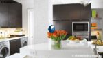 Белая прямая столешница из кварца для кухни с островом фото